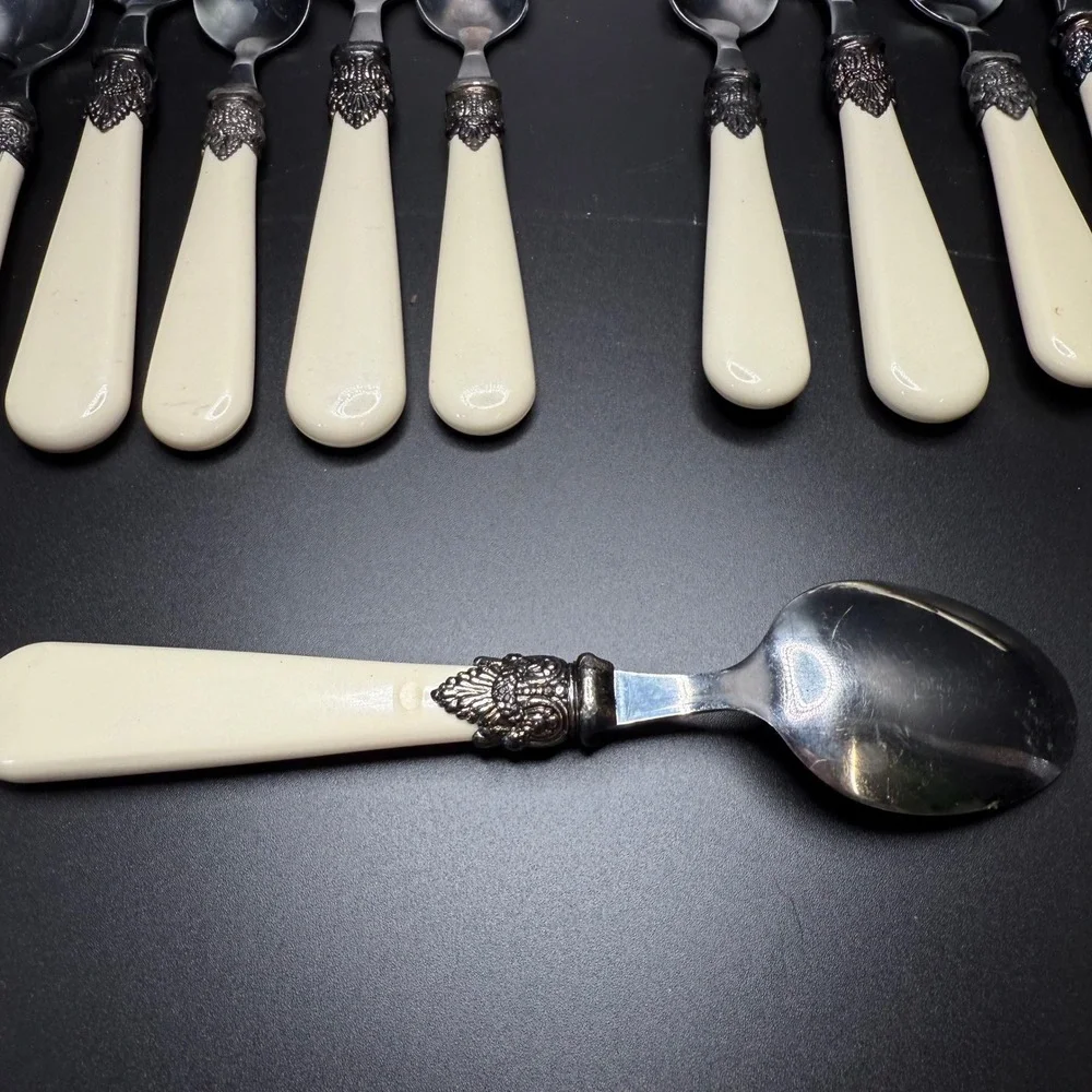 Set‎ of 12 Ornate Cream Handle Silver Metal Spoons
